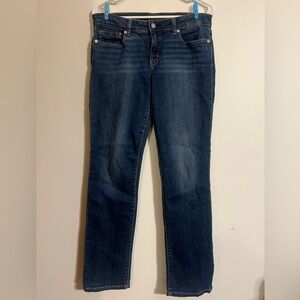 Tommy Hilfiger Woman’s Medium Wash Mid Rise Denim Jeans Straight Size 6R